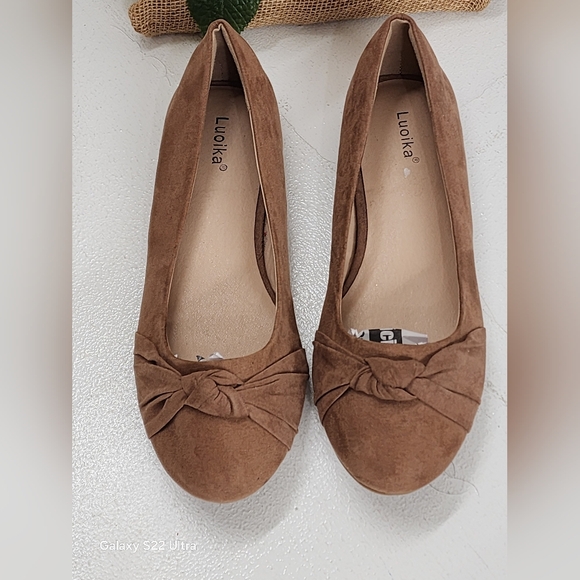 Shoes - Women's Brown Flats